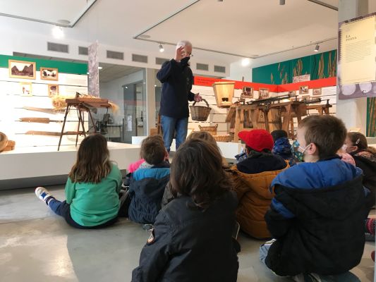 Can Caciques_escoles | © can caciques Can Caciques_escoles | © can caciques